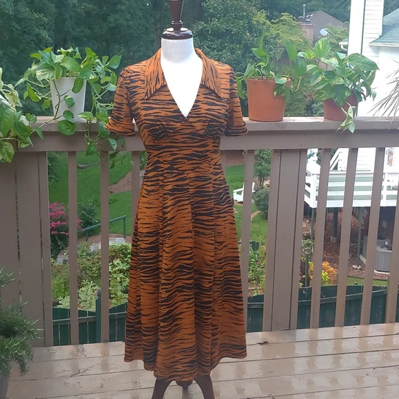 70s Tiger Print Dress - Picture 1 of 2